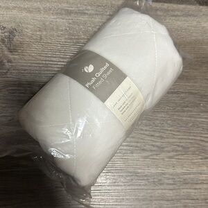 Plush Quilted Sheet - Guava Lotus Crib